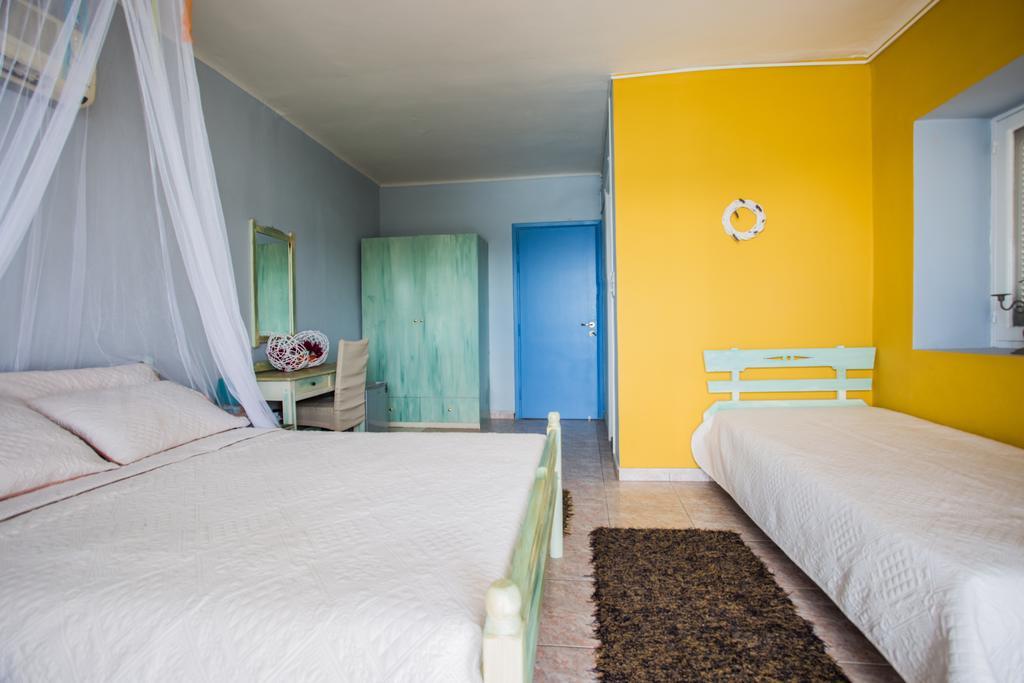 Hotel Assini Beach Tolo Room photo